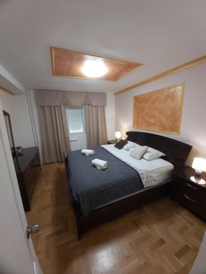 Target Appartement Banja Luka Buitenkant foto
