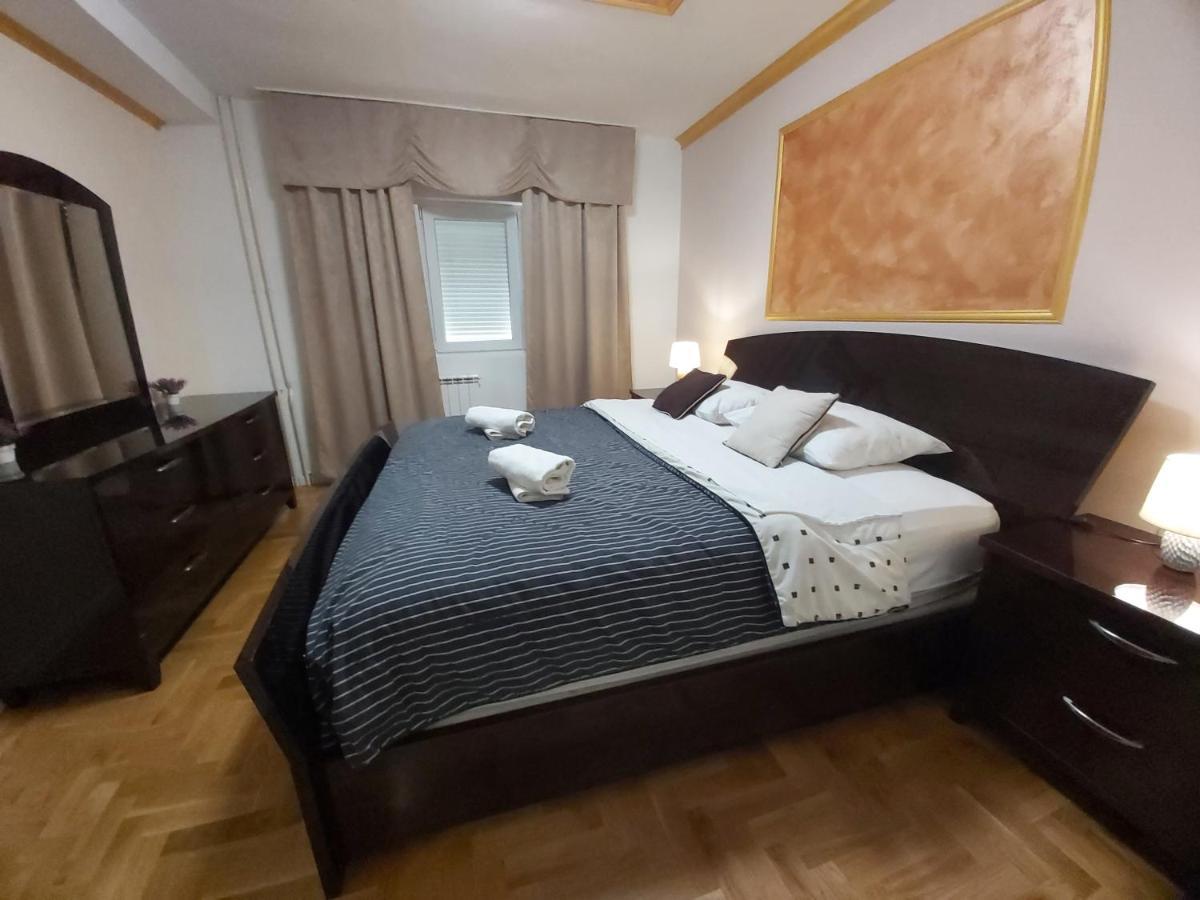 Target Appartement Banja Luka Buitenkant foto