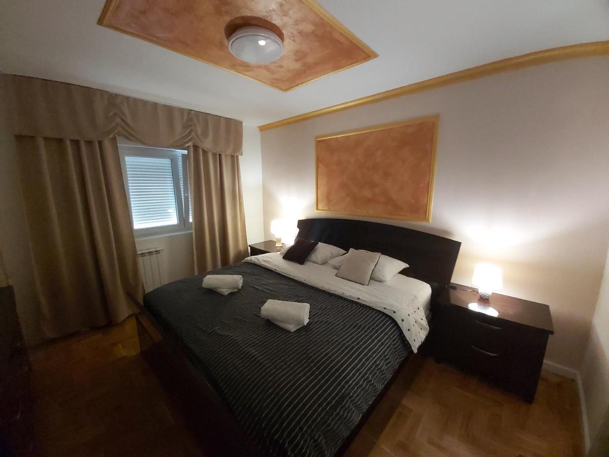 Target Appartement Banja Luka Buitenkant foto