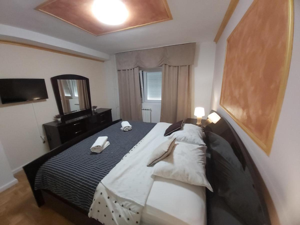 Target Appartement Banja Luka Buitenkant foto